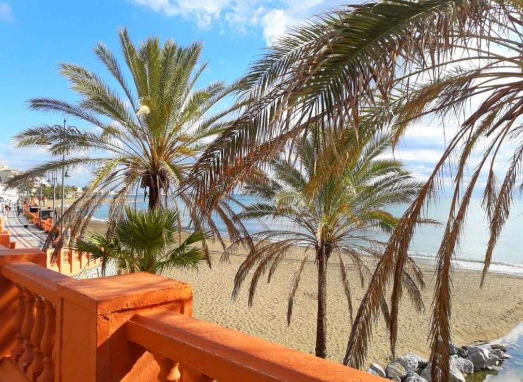 בנאלמדנה El Estudio De La Playa Benalbeach Vistas Al Mar מראה חיצוני תמונה