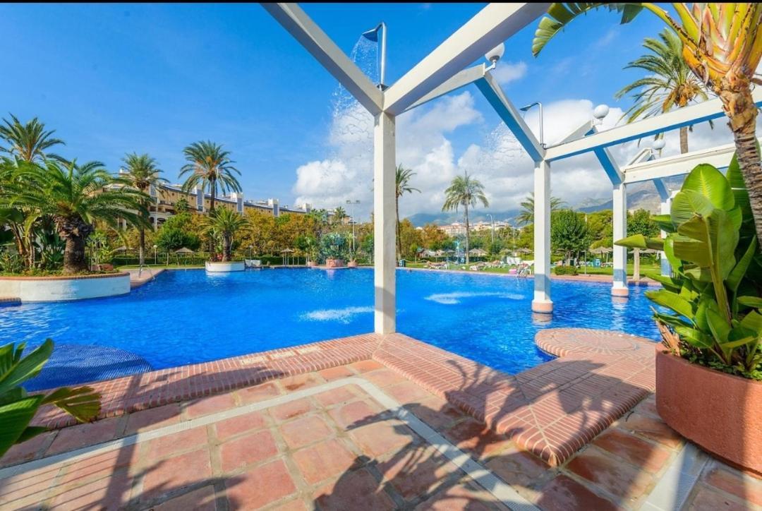 בנאלמדנה El Estudio De La Playa Benalbeach Vistas Al Mar מראה חיצוני תמונה
