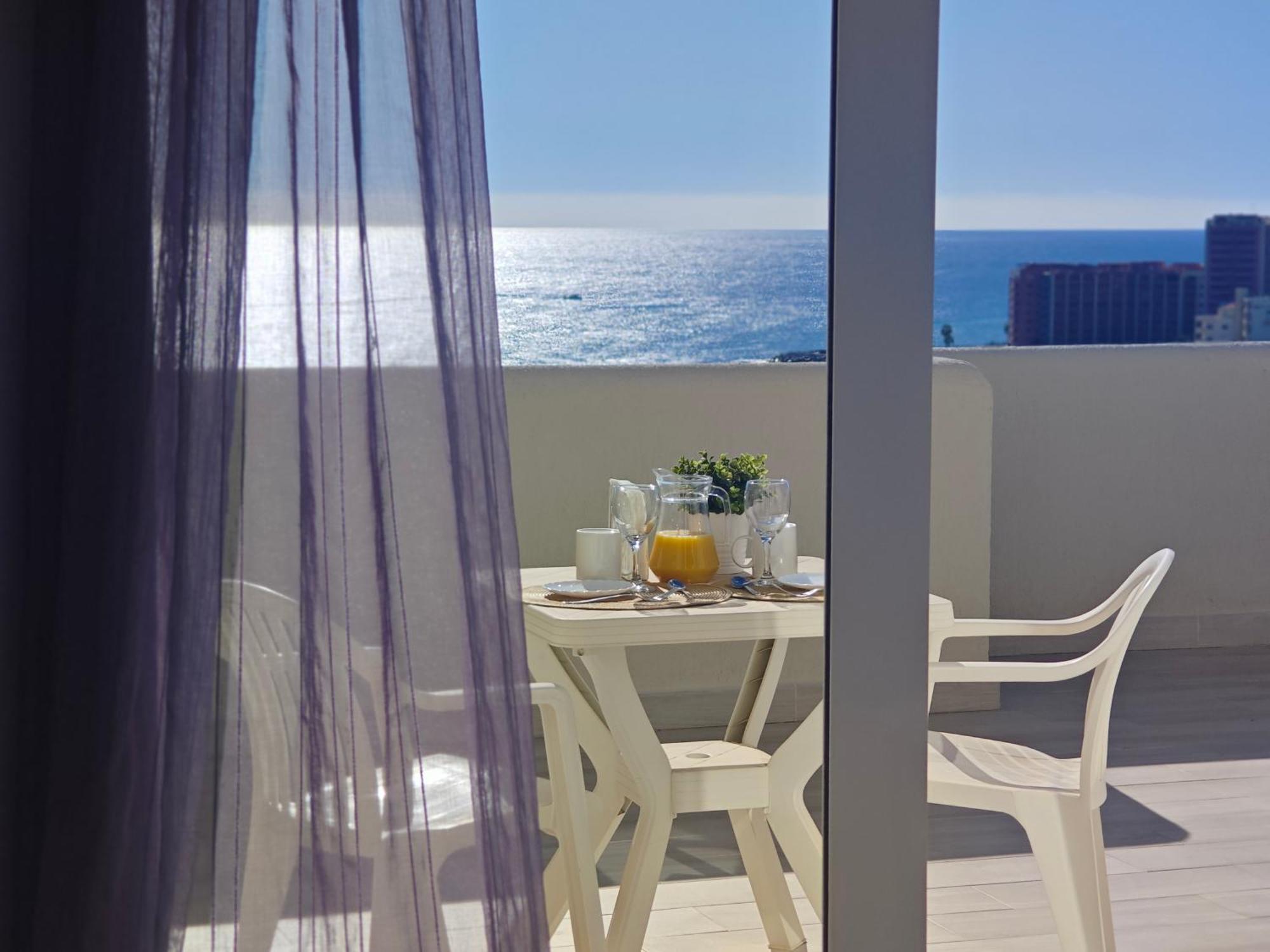 בנאלמדנה El Estudio De La Playa Benalbeach Vistas Al Mar מראה חיצוני תמונה