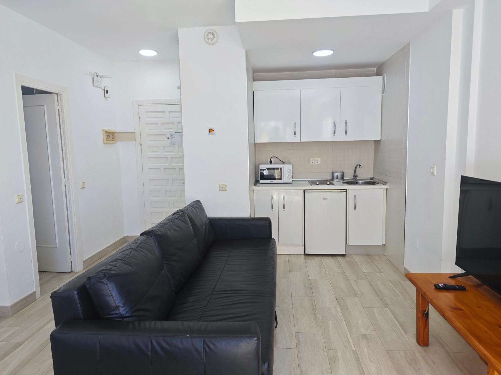 בנאלמדנה El Estudio De La Playa Benalbeach Vistas Al Mar מראה חיצוני תמונה