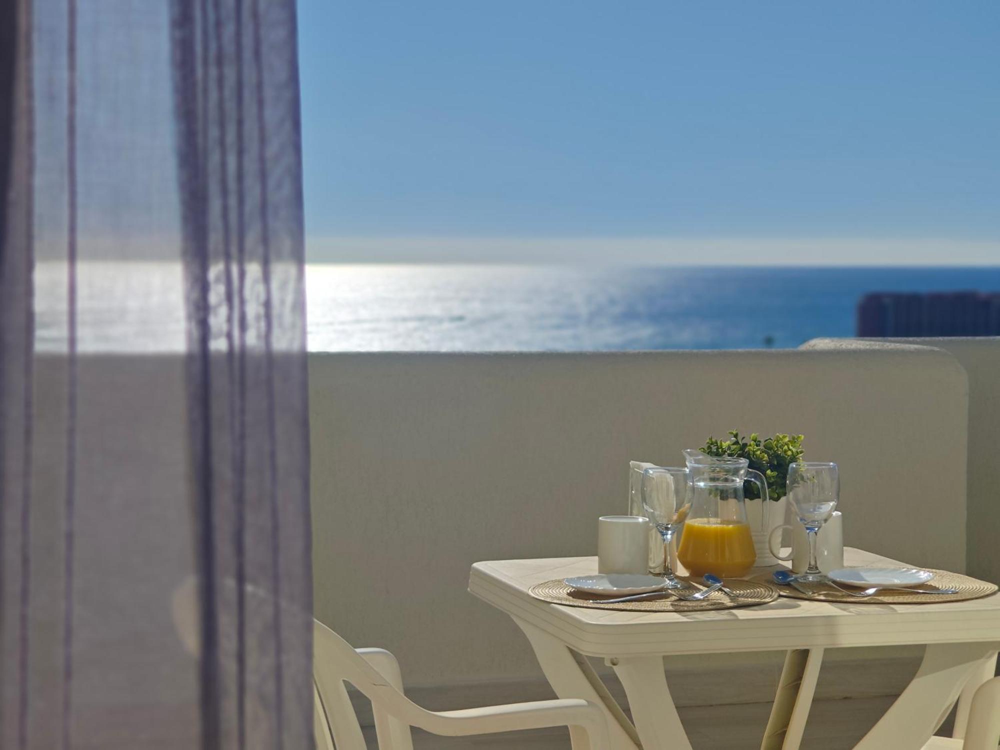 בנאלמדנה El Estudio De La Playa Benalbeach Vistas Al Mar מראה חיצוני תמונה